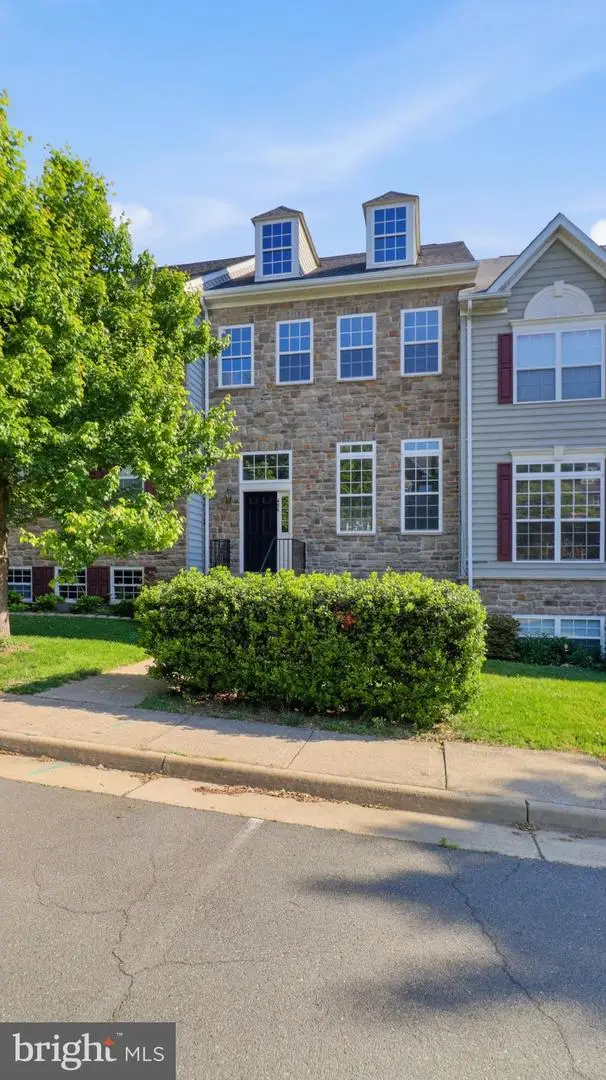 406 Leeds Ridge Ct, Purcellville, VA 20132 - #2