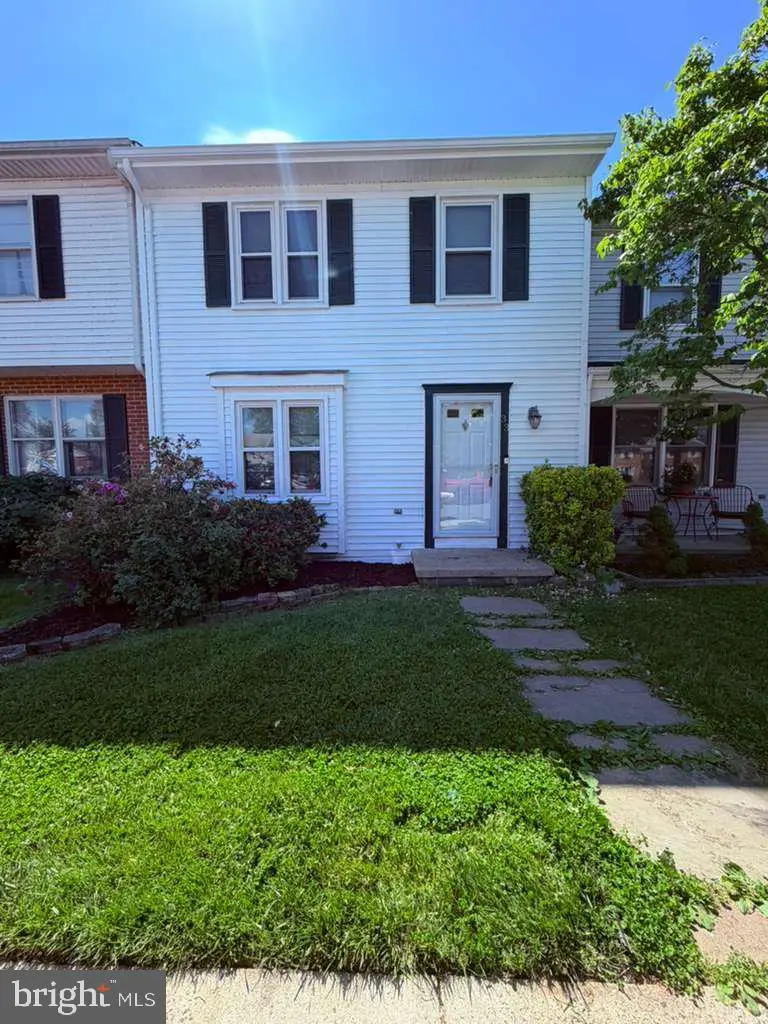 33 Park Pl, Lovettsville, VA 20180 - #1