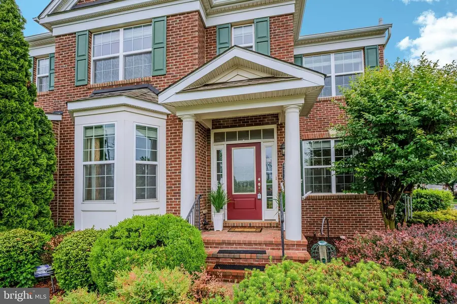42134 Autumn Rain Cir, Brambleton, VA 20148 - #3