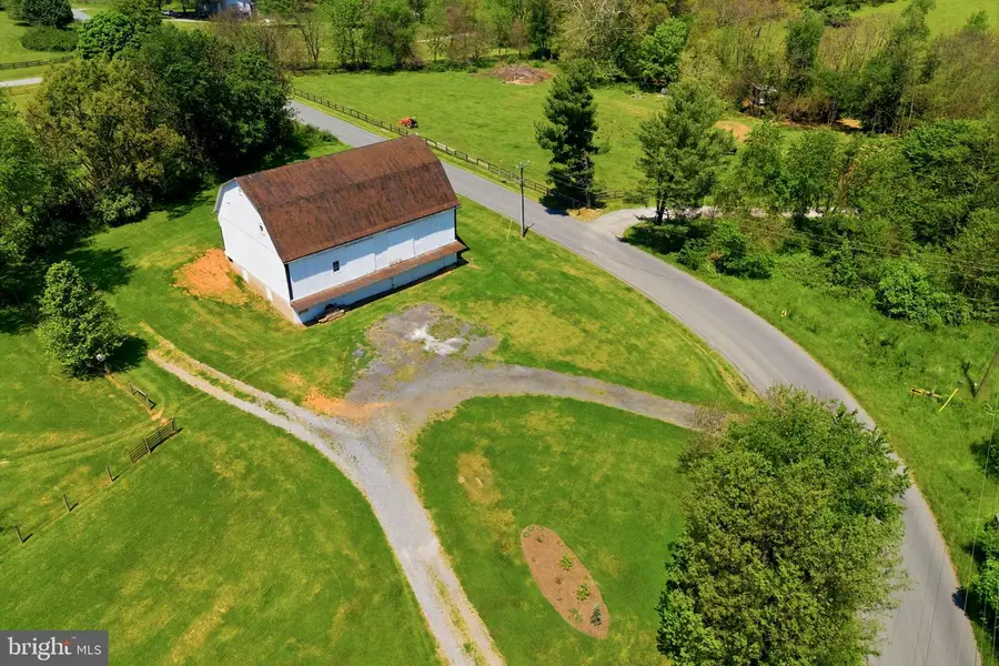 39423 Irish Corner Rd, Lovettsville, VA 20180 - #3