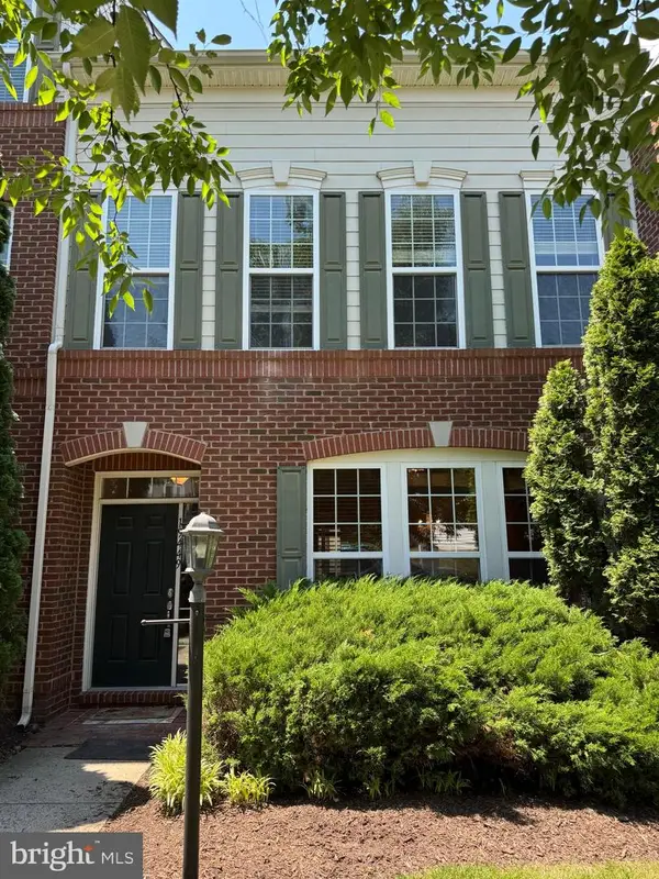 19449 Coppermine Sq, LEESBURG, VA 20176