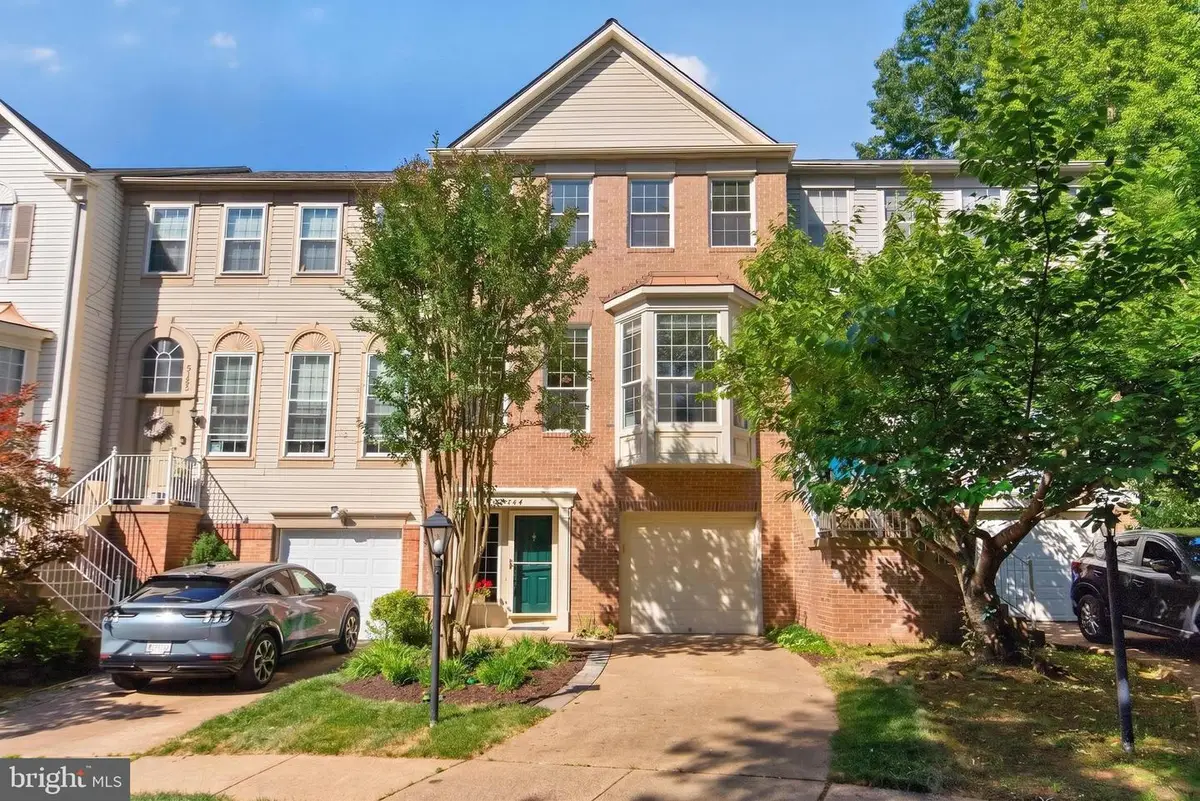 47644 Sandbank Sq, Sterling, VA 20165 - #1