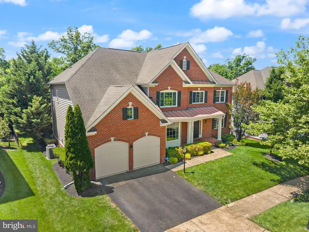 43916 Riverpoint Dr, Leesburg, VA 20176 - #1