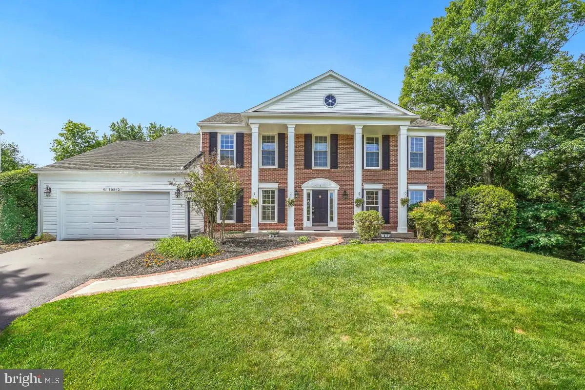 10842 Monticello Dr, Great Falls, VA 22066 - #1
