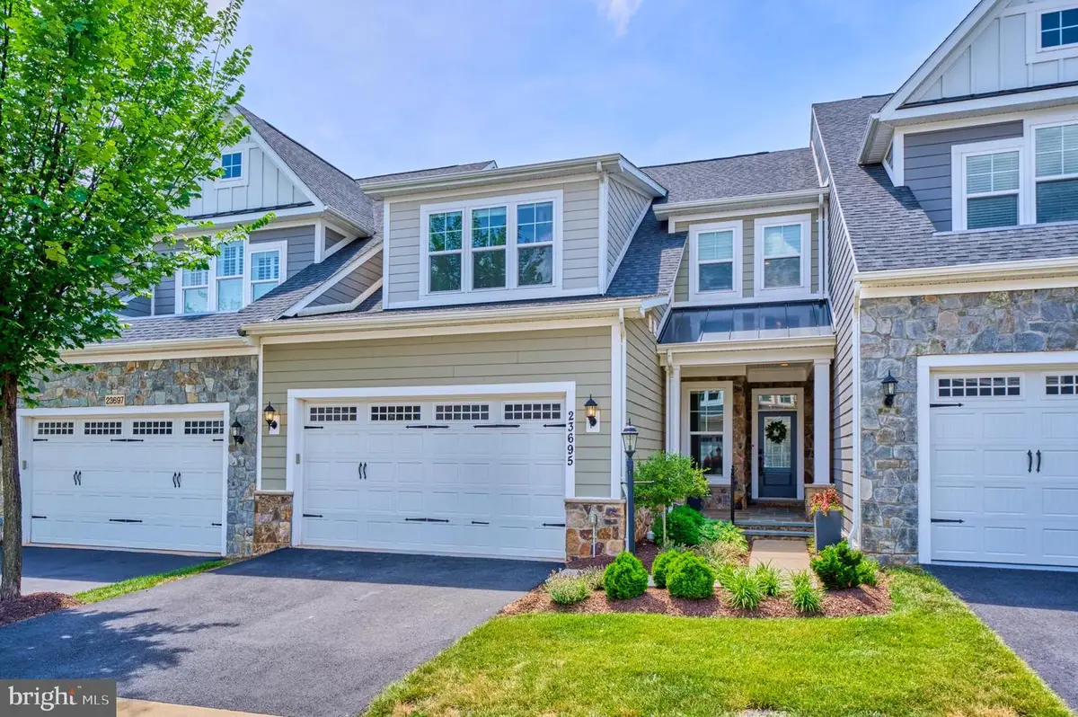 23695 Cypress Glen Sq, Ashburn, VA 20148 - #1