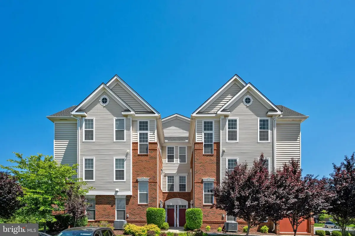 23275 Milltown Knoll Sq #118, Ashburn, VA 20148 - #1