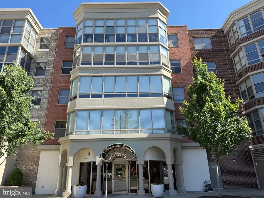 19370 Magnolia Grove Sq #403, Leesburg, VA 20176 - #3