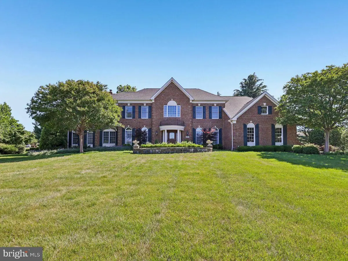 19879 Mellon Cir, Ashburn, VA 20147 - #1