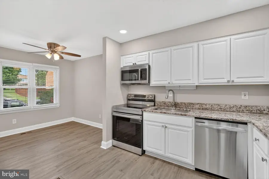 564 Crestwood St Sw, Leesburg, VA 20175 - #3
