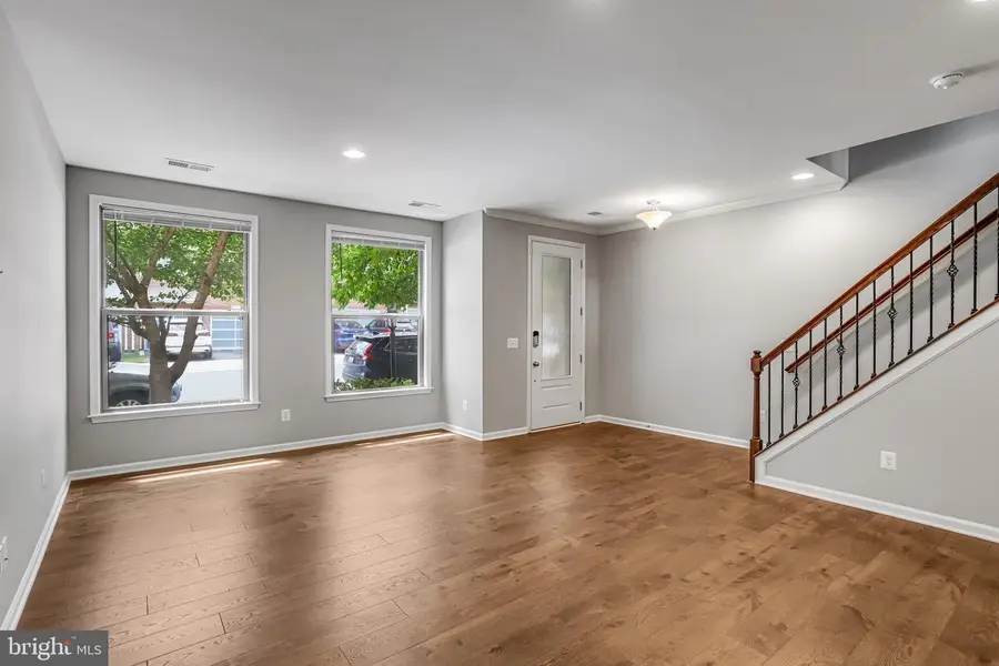 42274 Hampton Woods Ter, Ashburn, VA 20148 - #3
