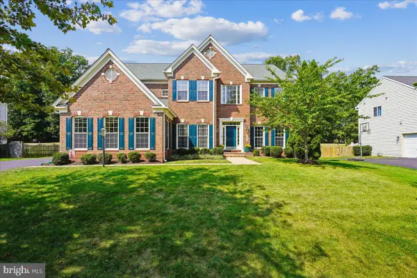 22487 Pine Top Ct, ASHBURN, VA 20148