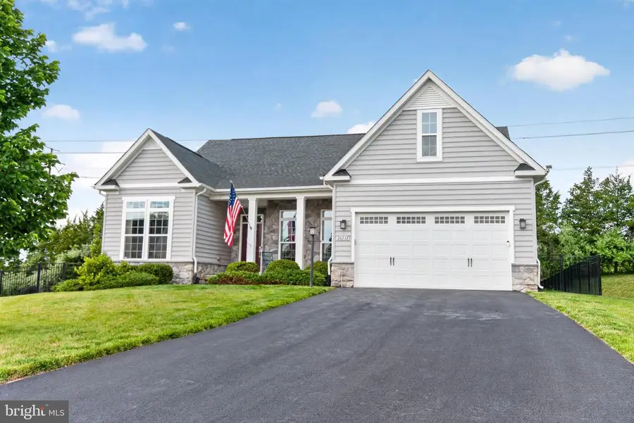 26732 Kentoaks Ct, Chantilly, VA 20152 - #2