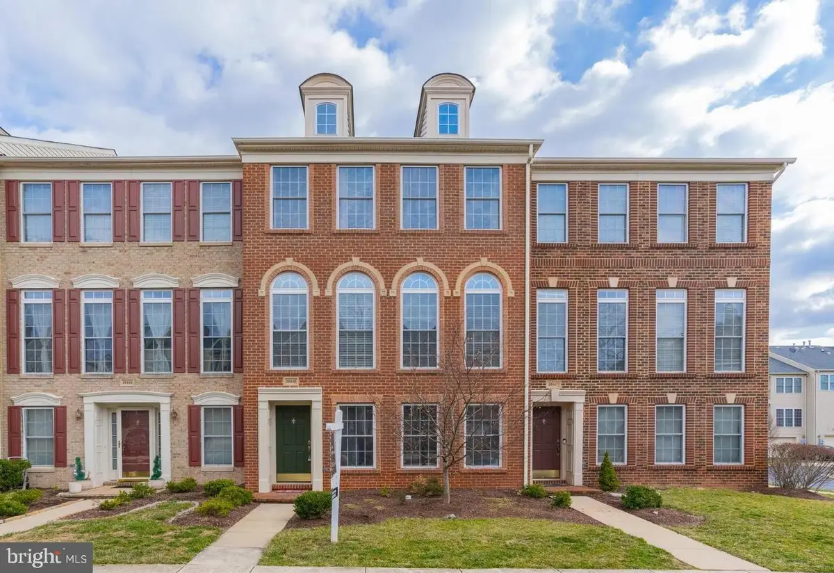 25835 Turlough Ter, Chantilly, VA 20152 - #1