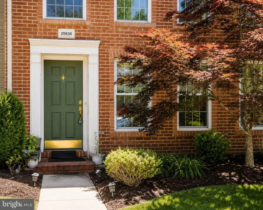 25835 Turlough Ter, Chantilly, VA 20152 - #2