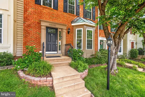 44000 Kings Arms Sq, ASHBURN, VA 20147