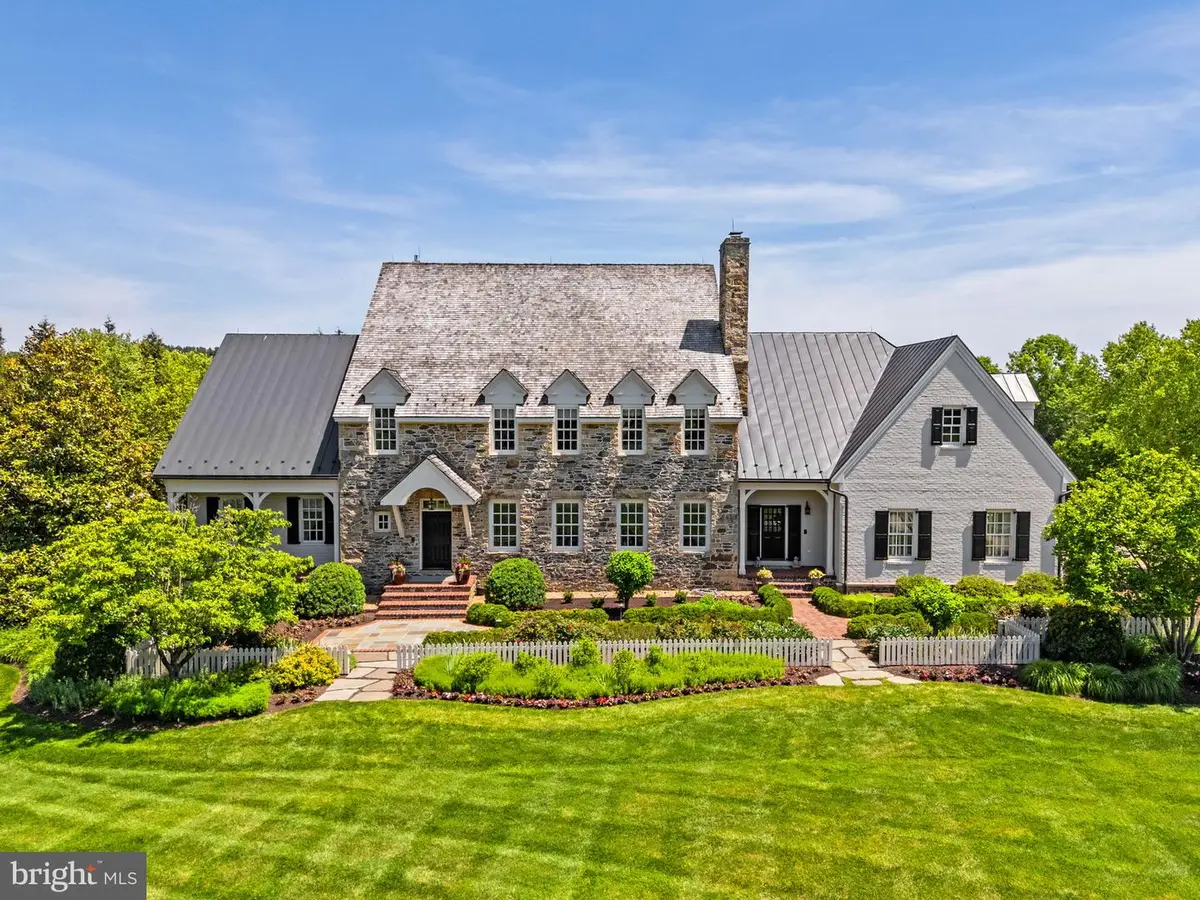 22364 Wilson Meadows Ln, Aldie, VA 20105 - #1