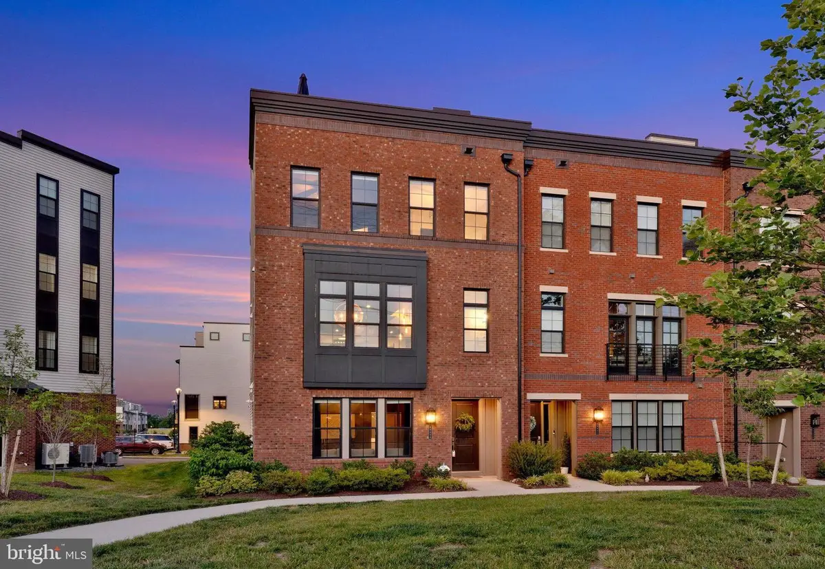 43404 Fifeville Sq, Ashburn, VA 20148 - #1