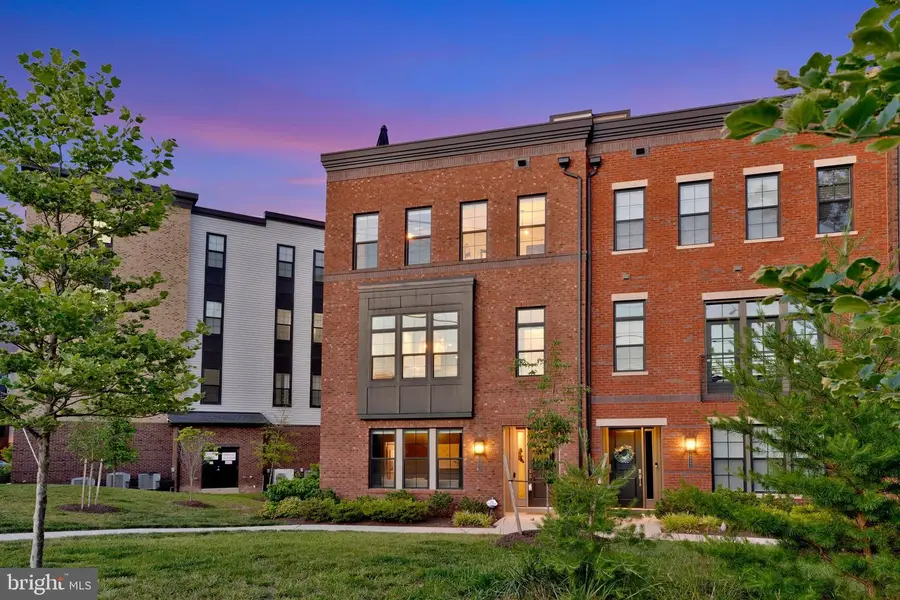 43404 Fifeville Sq, Ashburn, VA 20148 - #3