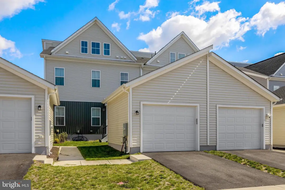 25524 Red Cherry Dr, Aldie, VA 20105 - #1