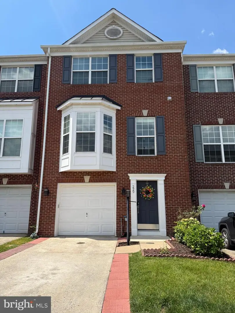 229 Hawks View Sq Se, Leesburg, VA 20175 - #1