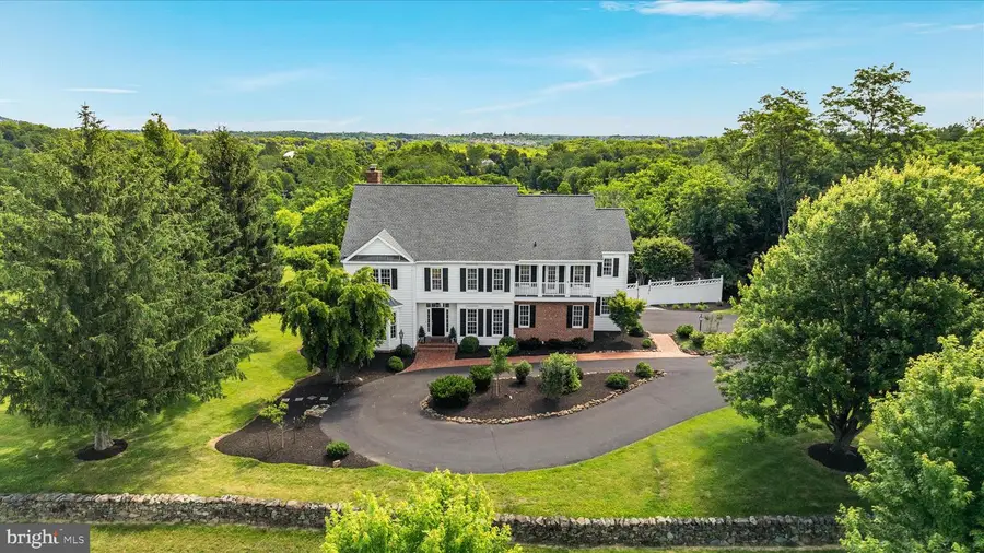 17780 Stoneleigh Dr, Round Hill, VA 20141 - #2