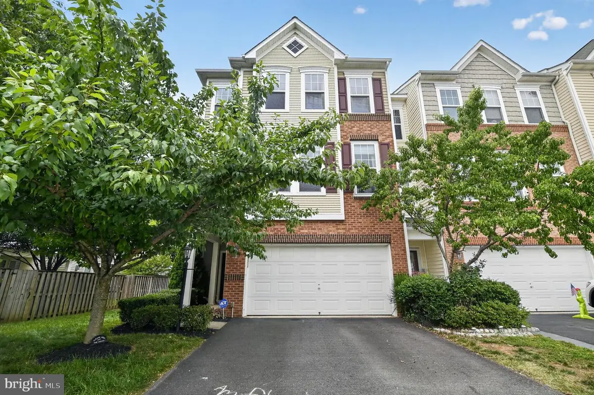 24713 Capecastle Ter, Aldie, VA 20105 - #1