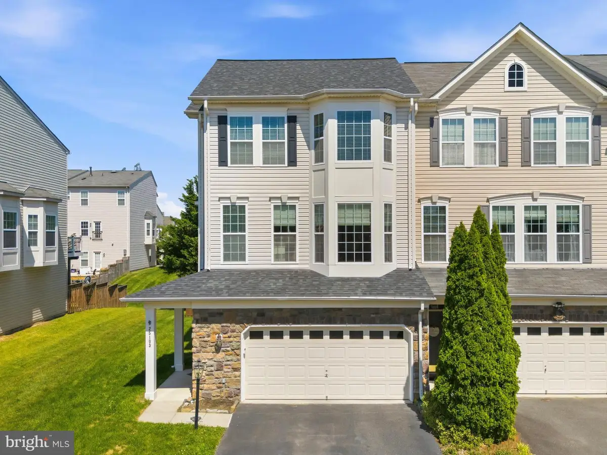 25103 Silurian Ter, Aldie, VA 20105 - #1
