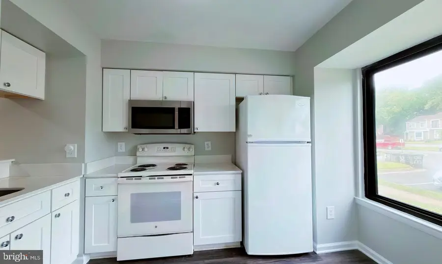 30 Sugarland Square Ct, Sterling, VA 20164 - #2