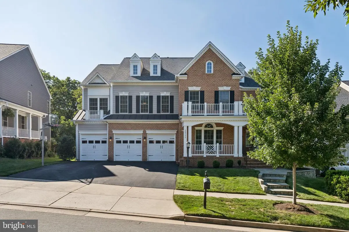 19131 Stream Crossing Ct, Leesburg, VA 20176 - #1