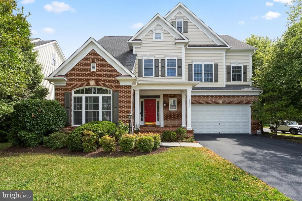 42511 Meridian Hill Dr, Brambleton, VA 20148 - #1