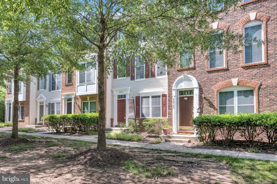 42767 Hollingsworth Ter, Chantilly, VA 20152 - #3