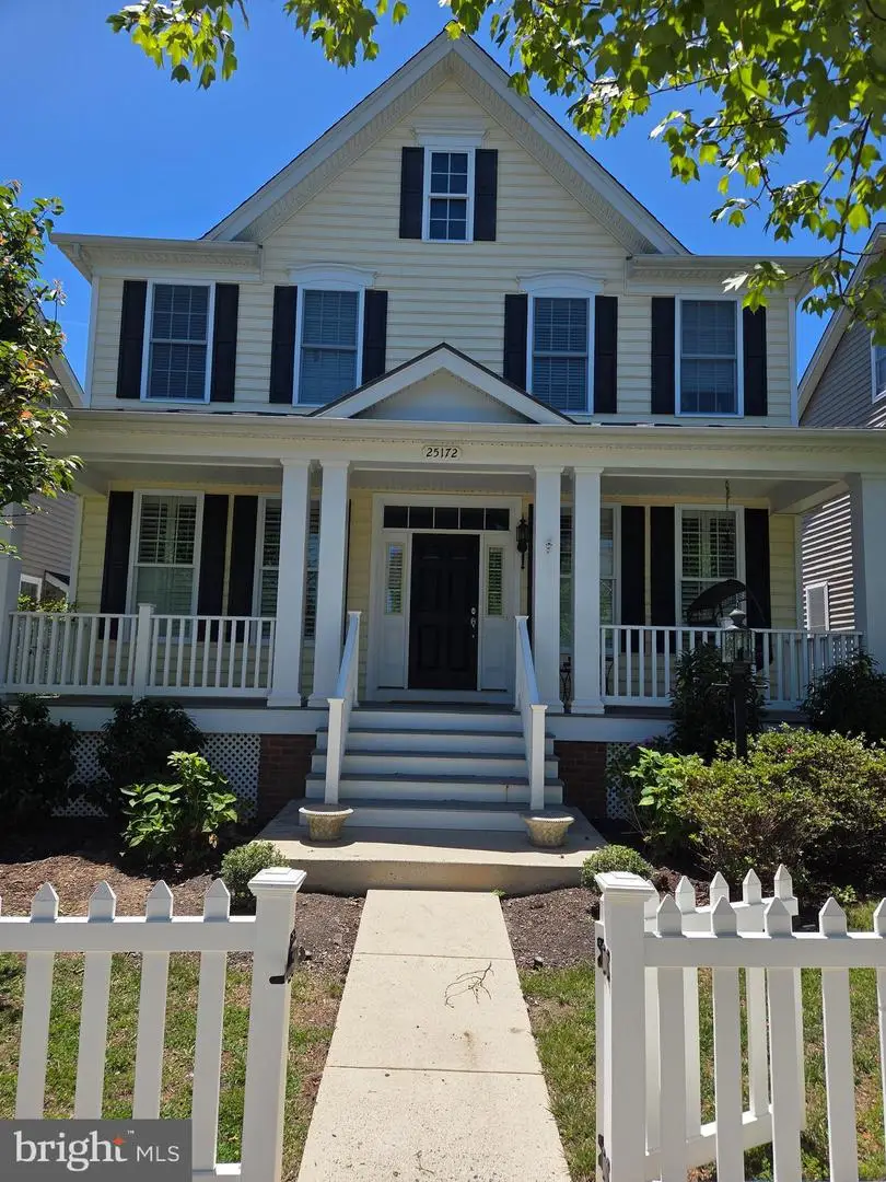 25172 Riding Center Dr, Chantilly, VA 20152 - #1