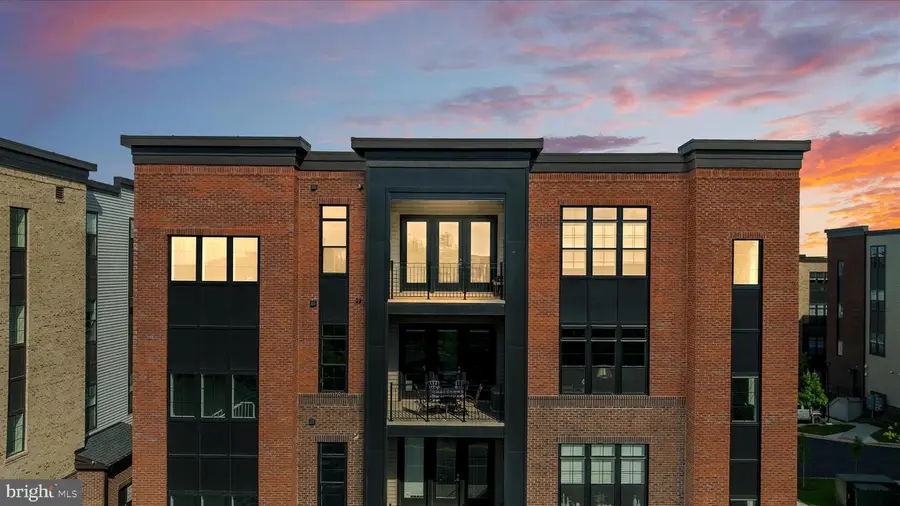 22127 Headwater Ter #400, Ashburn, VA 20148 - #2