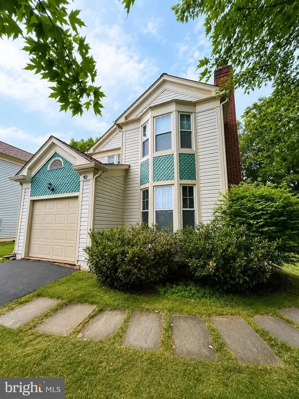 10 Fenton Wood Dr, STERLING, VA 20165