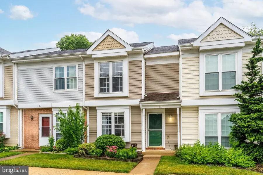 98 Saint Charles Sq, Sterling, VA 20164 - #2
