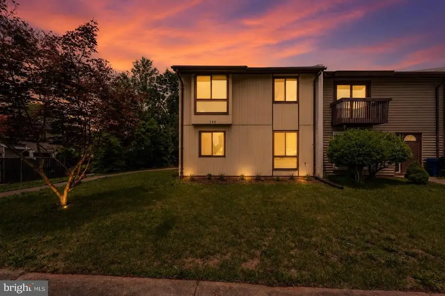 749 Sugarland Run Dr, Sterling, VA 20164 - #3