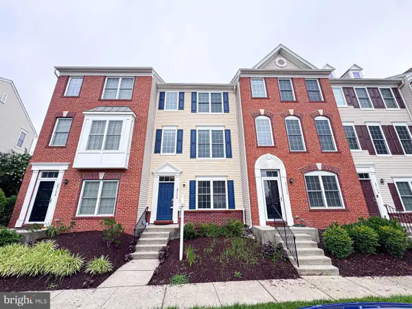 25154 Monteith Ter, CHANTILLY, VA 20152