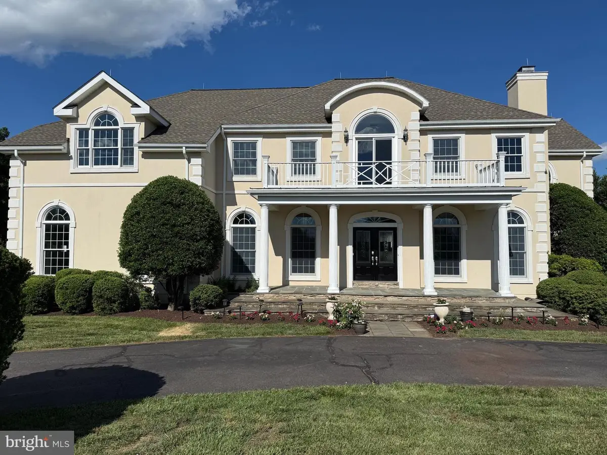 38140 Winsome Trail Ln, Purcellville, VA 20132 - #1