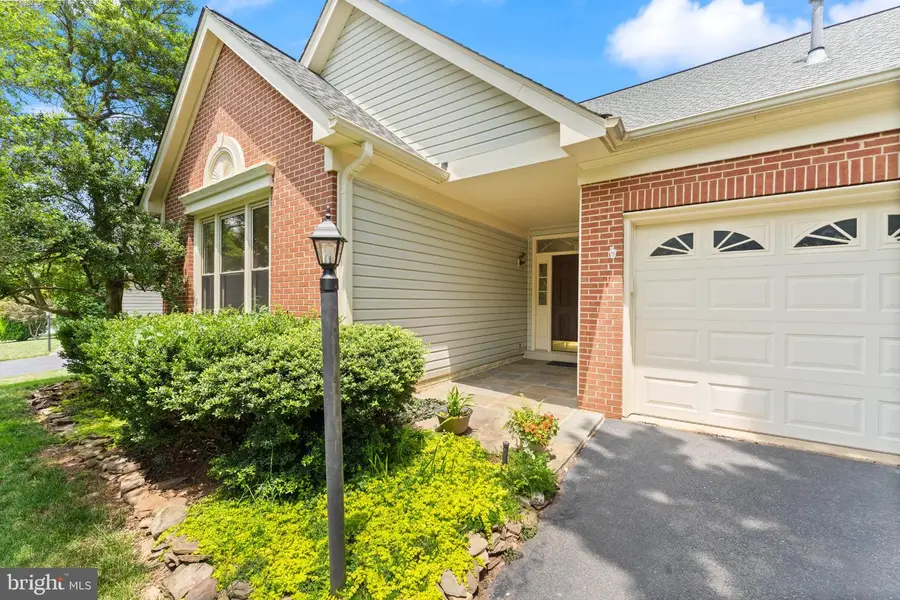 21004 Fowlers Mill Cir, Ashburn, VA 20147 - #2