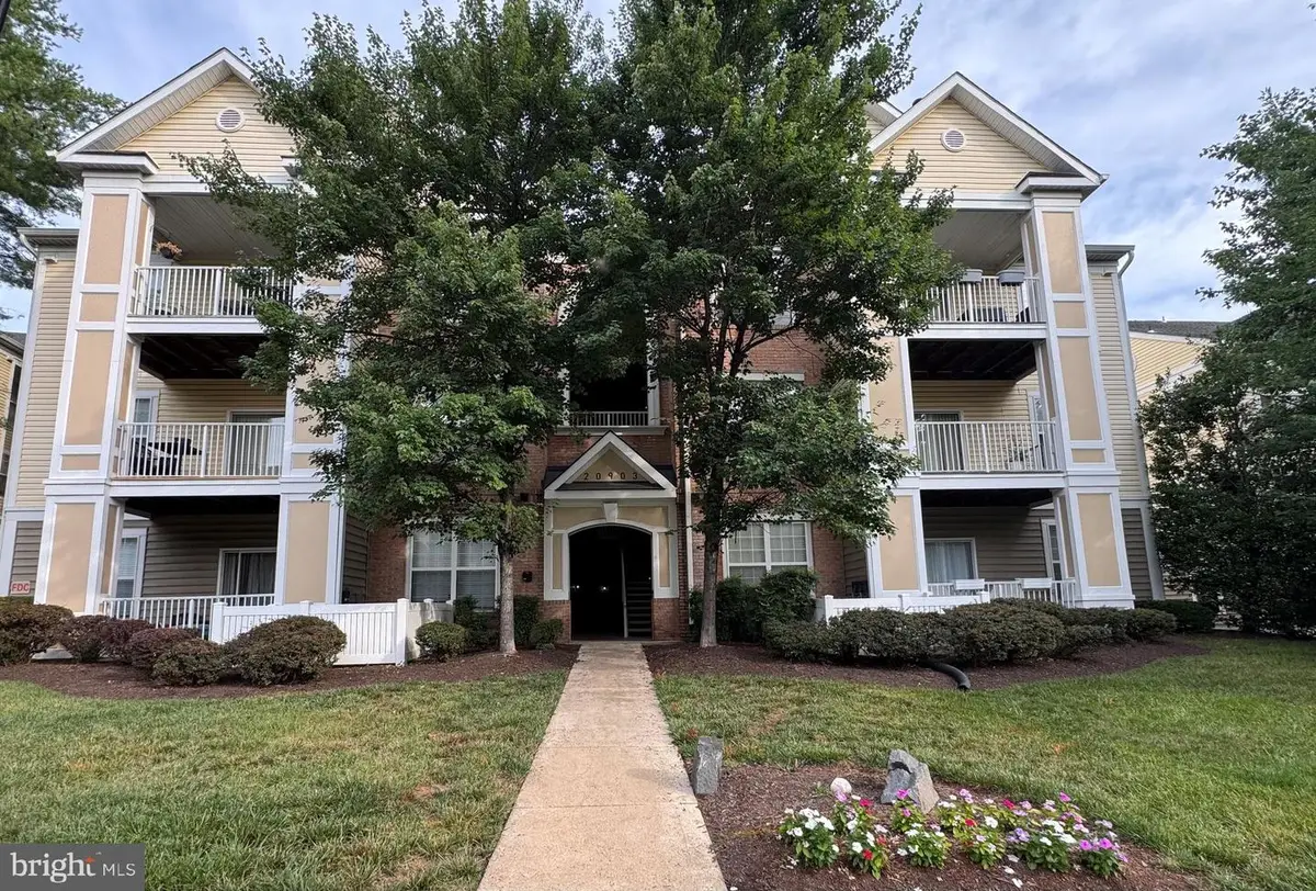 20903 Cedarpost Sq #102, Ashburn, VA 20147 - #1