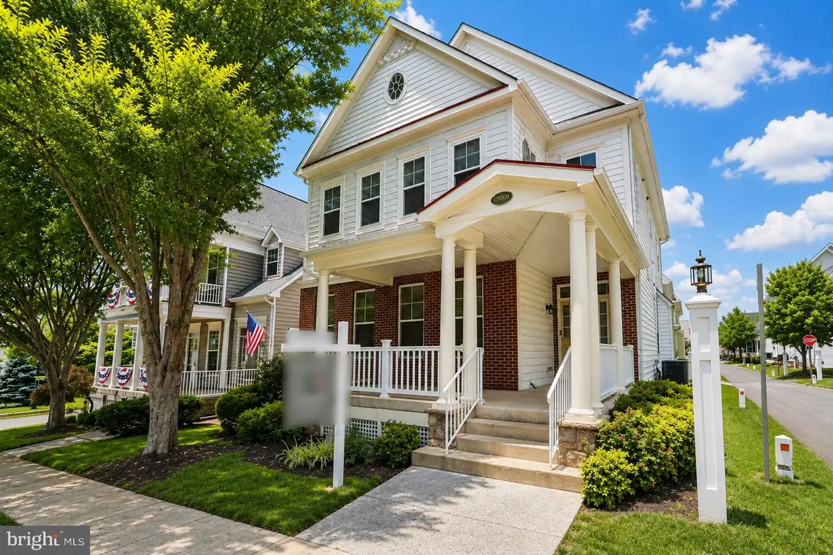 17601 Marbury St, Round Hill, VA 20141 - #1