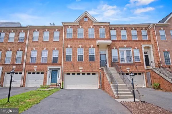 41853 Cinnabar Sq, ALDIE, VA 20105