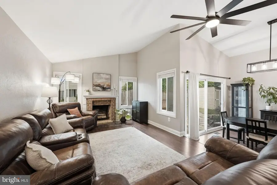 101 Park Hill Ct, Sterling, VA 20164 - #2