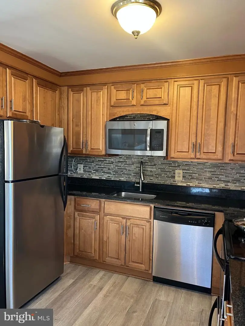 410 Hummer Ct, Sterling, VA 20164 - #3