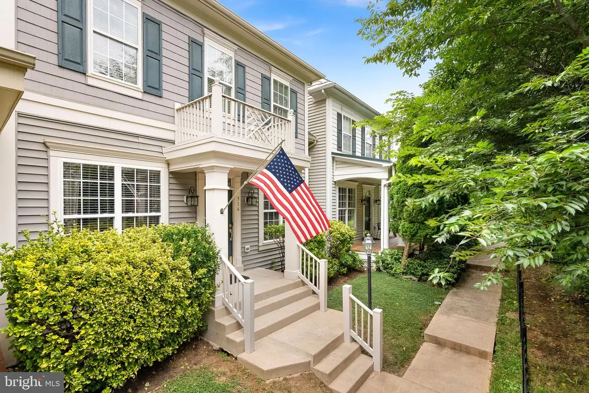 516 Gentlewood Sq, Purcellville, VA 20132 - #1