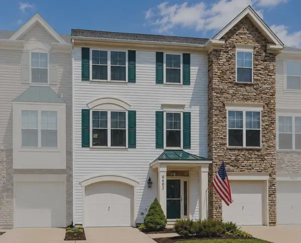 43518 Laidlow St, CHANTILLY, VA 20152
