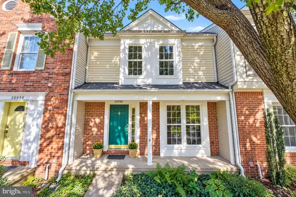 20980 Tobacco Sq, ASHBURN, VA 20147