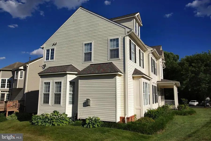 43314 Fullerton St, Ashburn, VA 20147 - #2