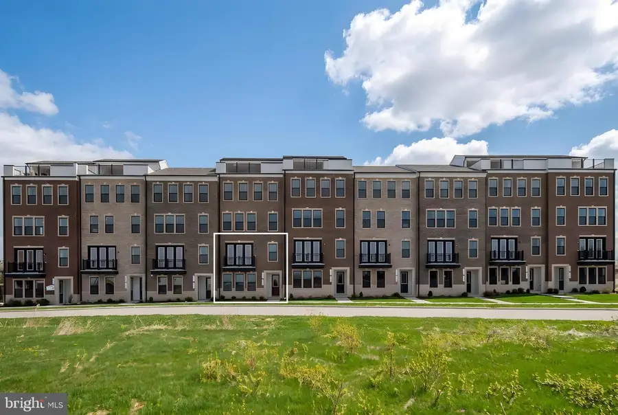 20875 Murry Falls Terrace, Ashburn, VA 20147 - #2