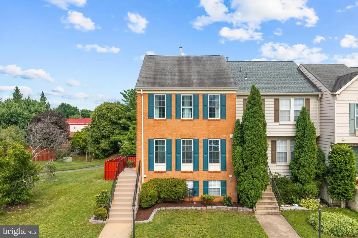 20944 Rootstown Ter, Ashburn, VA 20147 - #1